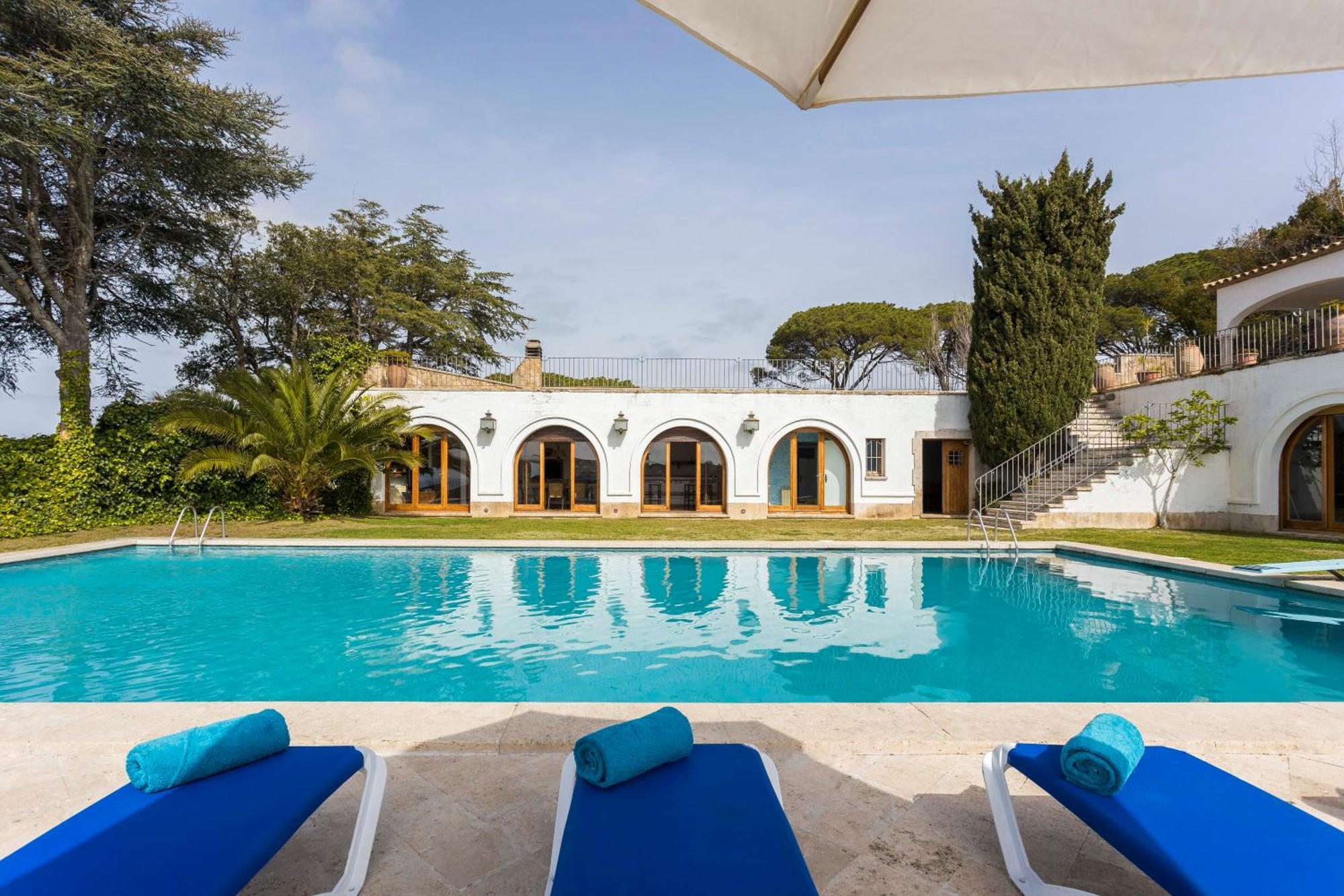 Villa Maricel ซานต์เฟลิอูเดกีโซลส์ ภายนอก รูปภาพ