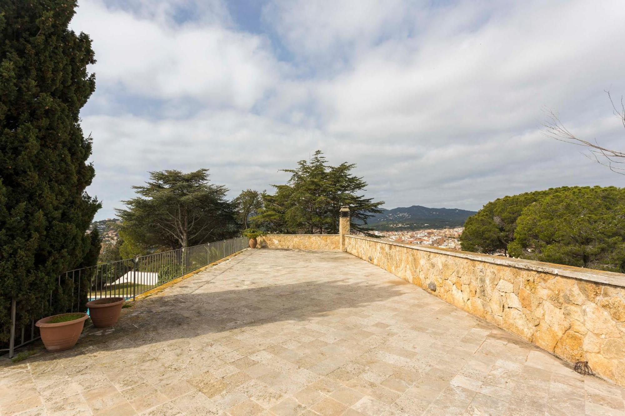 Villa Maricel ซานต์เฟลิอูเดกีโซลส์ ภายนอก รูปภาพ